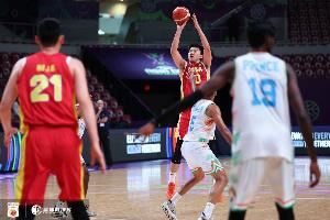 浙媒：浙江海亮走出的王俊杰，成了中国男篮的最大惊喜